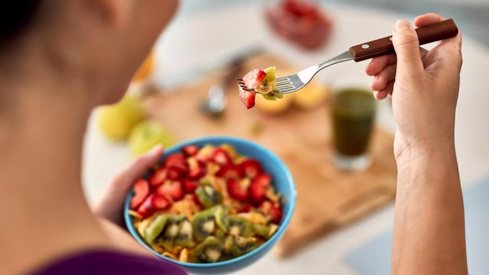 Post-meal sugar spikes appear first
